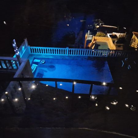 Maryvilla Zohra Calpe Luaran gambar