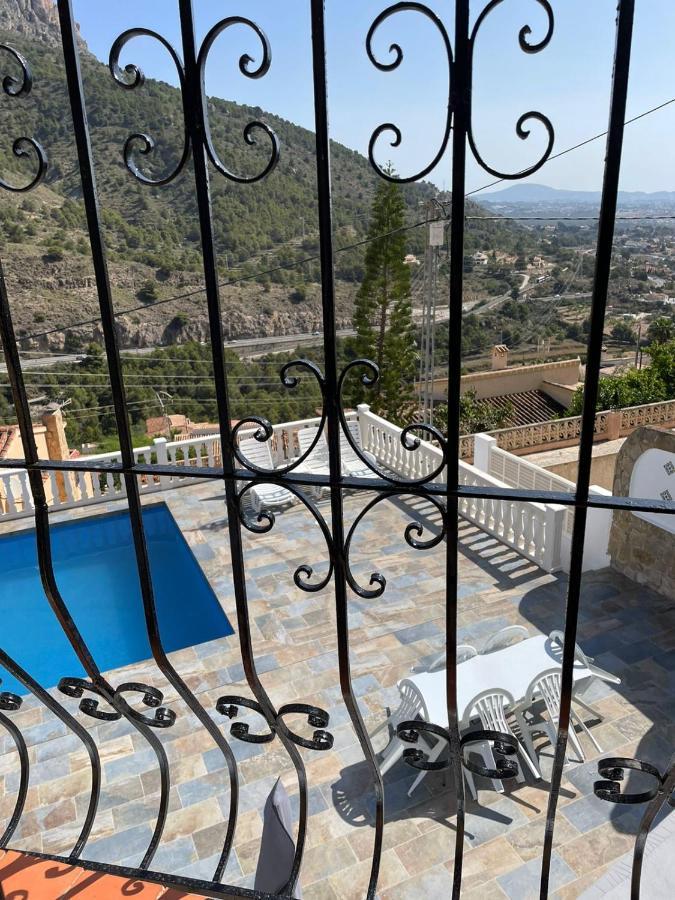 Maryvilla Zohra Calpe Luaran gambar