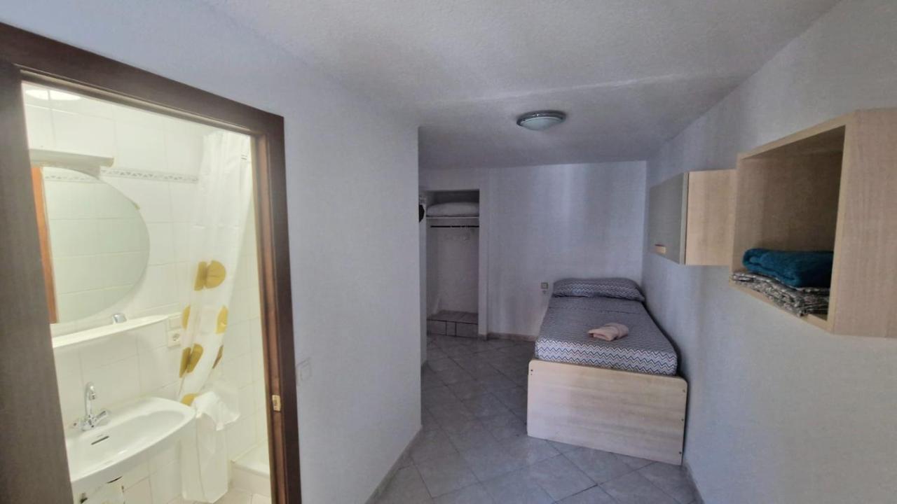 Maryvilla Zohra Calpe Luaran gambar